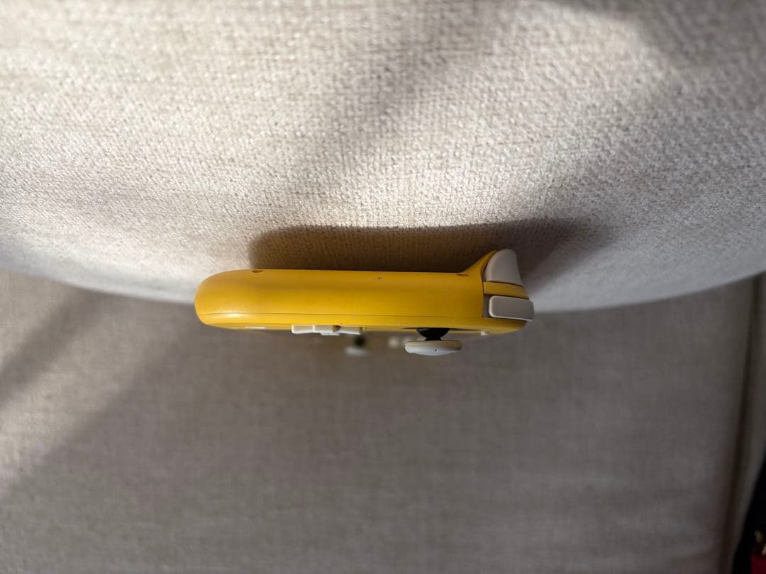 【中古】Nintendo Switch LITE イエローおまけ付き