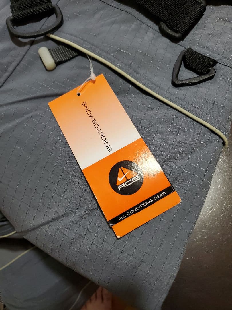 スノーボードウェアパンツ NIKE ACG グレー 未使用