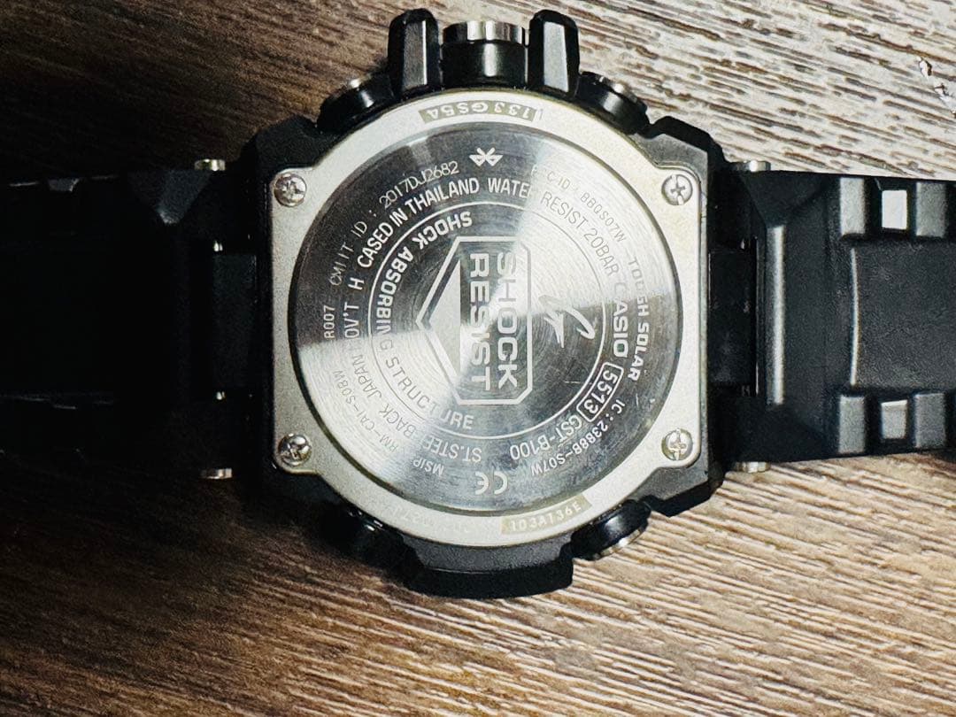 時計 g-shock GST-B100-1ADR