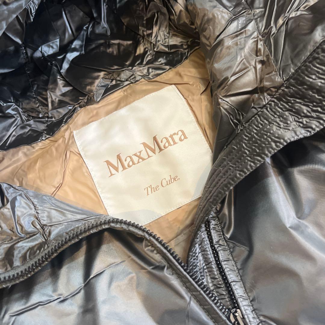 未使用！MaxMara The Cube ショート丈ダウングレー系メタリック