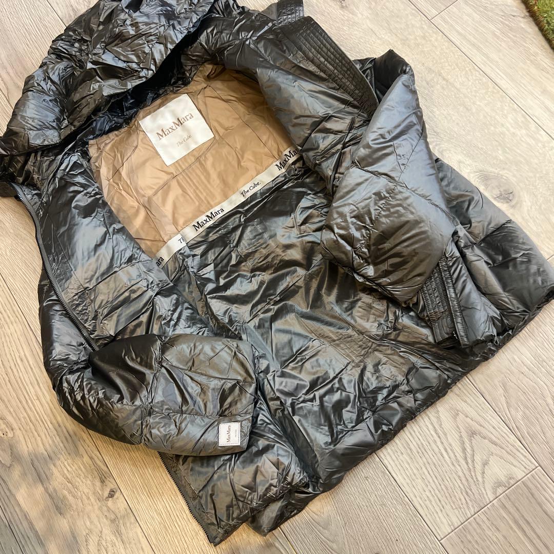 未使用！MaxMara The Cube ショート丈ダウングレー系メタリック
