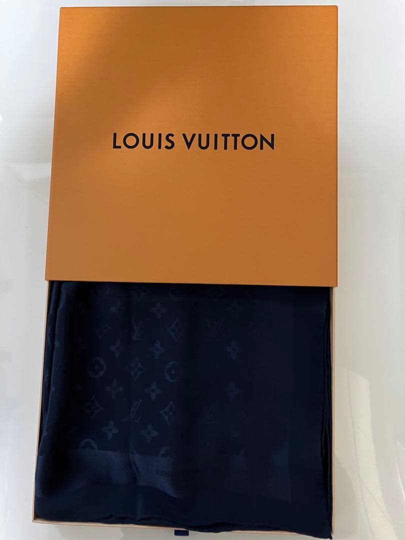 美品LOUIS VUITTON モノグラムクラシック スカーフ、ストール　ブルー