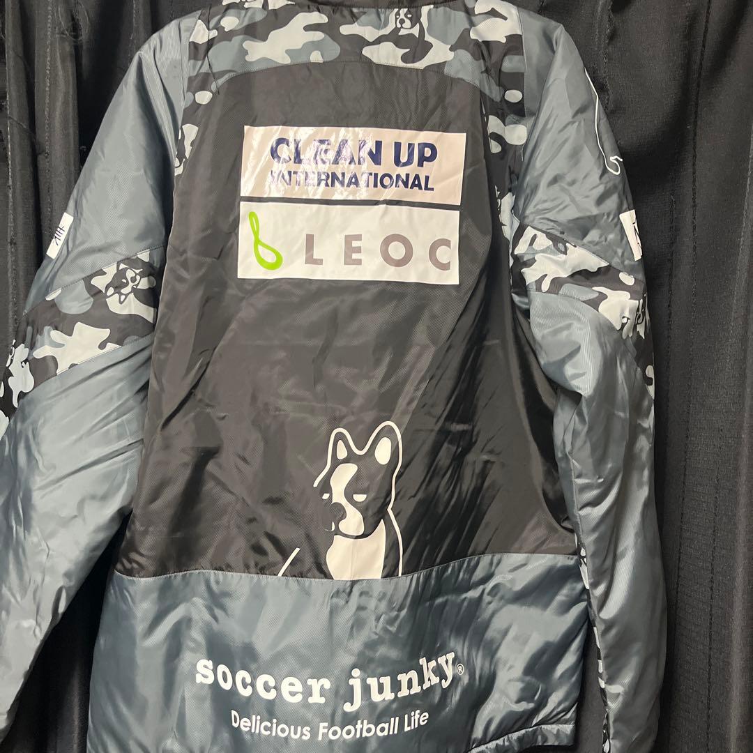 横浜FC 中綿　迷彩柄ウィンドブレーカー