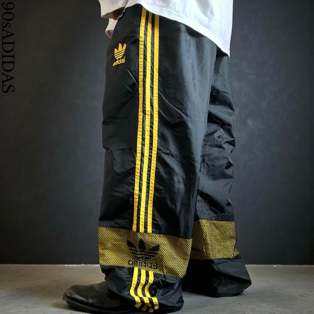 極太90s old adidas 豪華刺繍 バギーナイロントラックパンツ 黒 黄