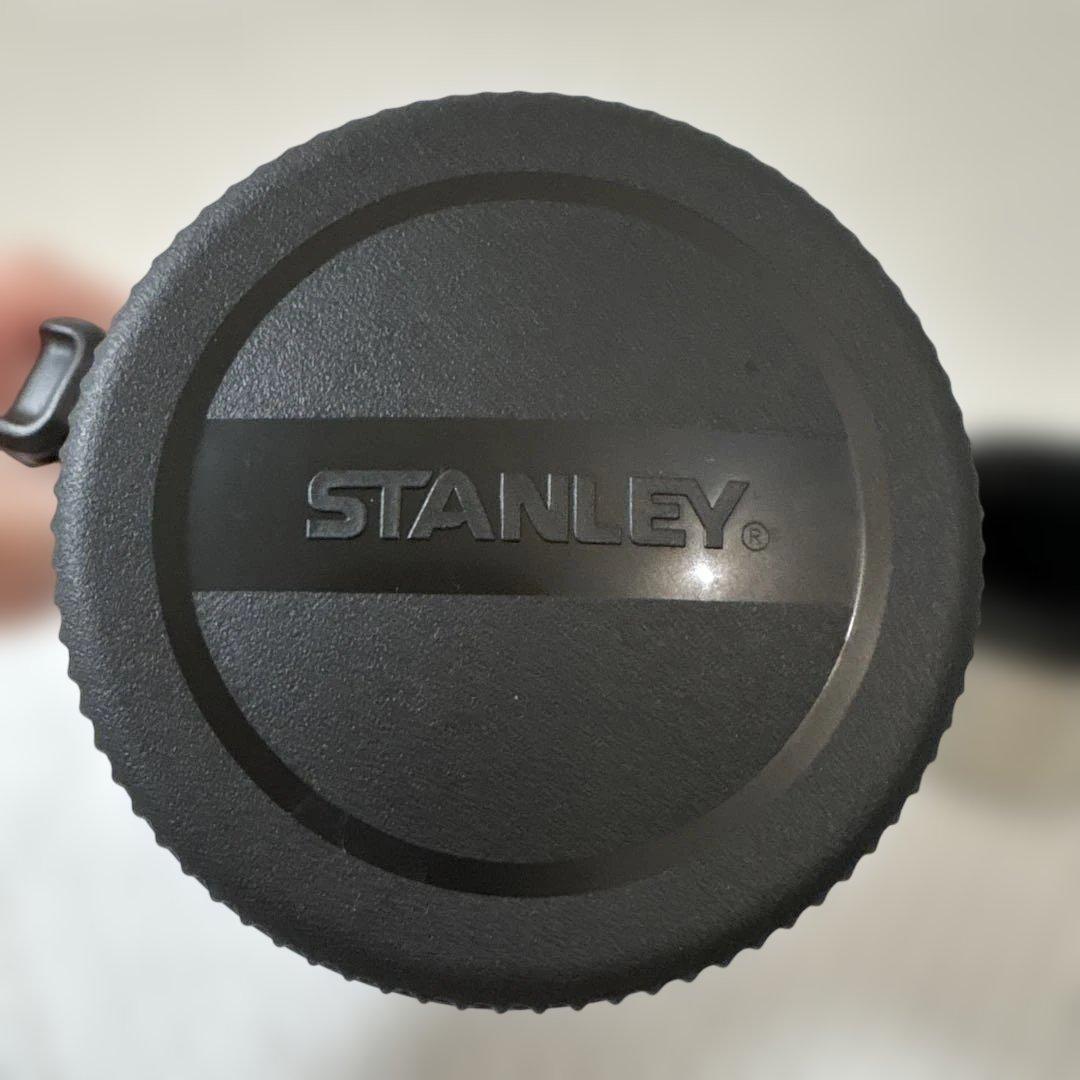 【最終価格】STANLEY スタンレー 水筒　0.94ml キャンプ❣️
