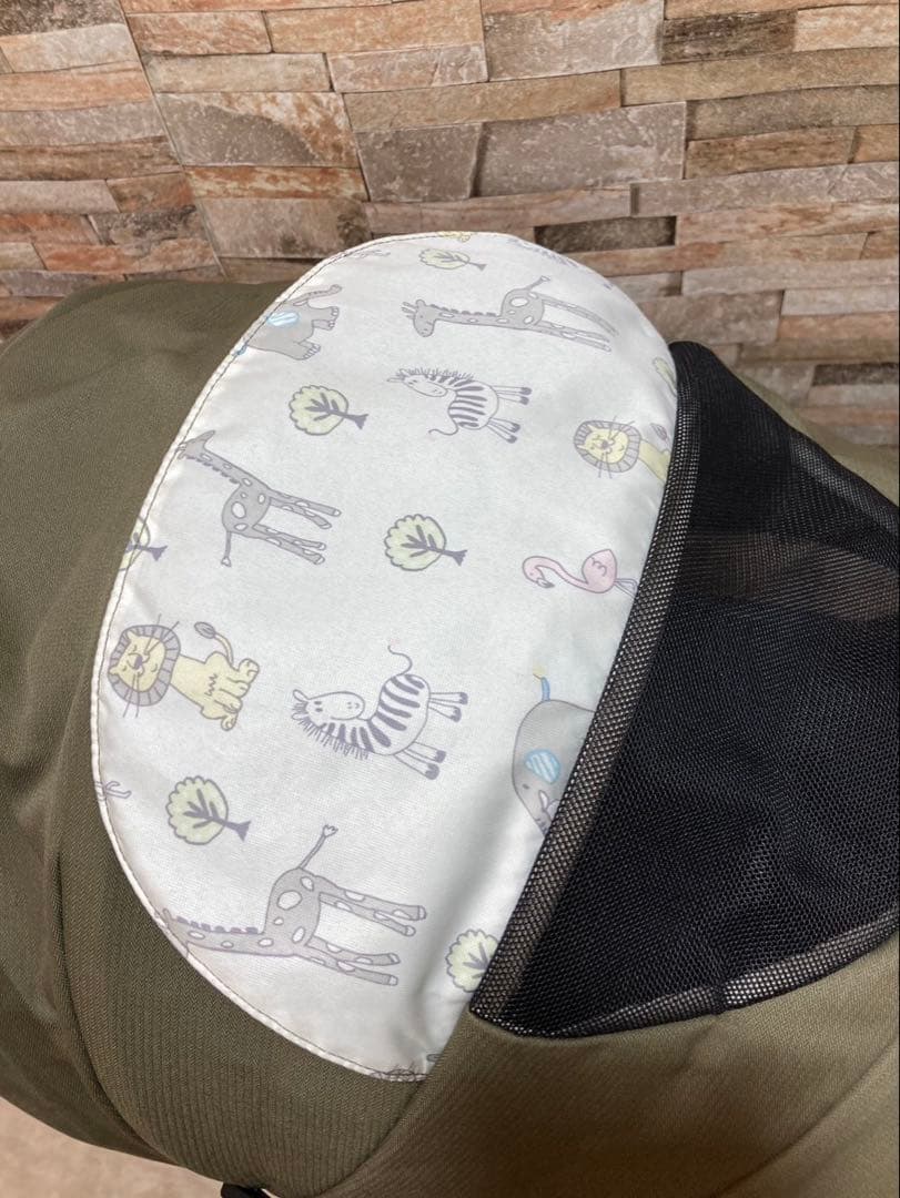 Aprica ラクーナビッテクッション　ベビーカー カーキ　レザー　アニマル