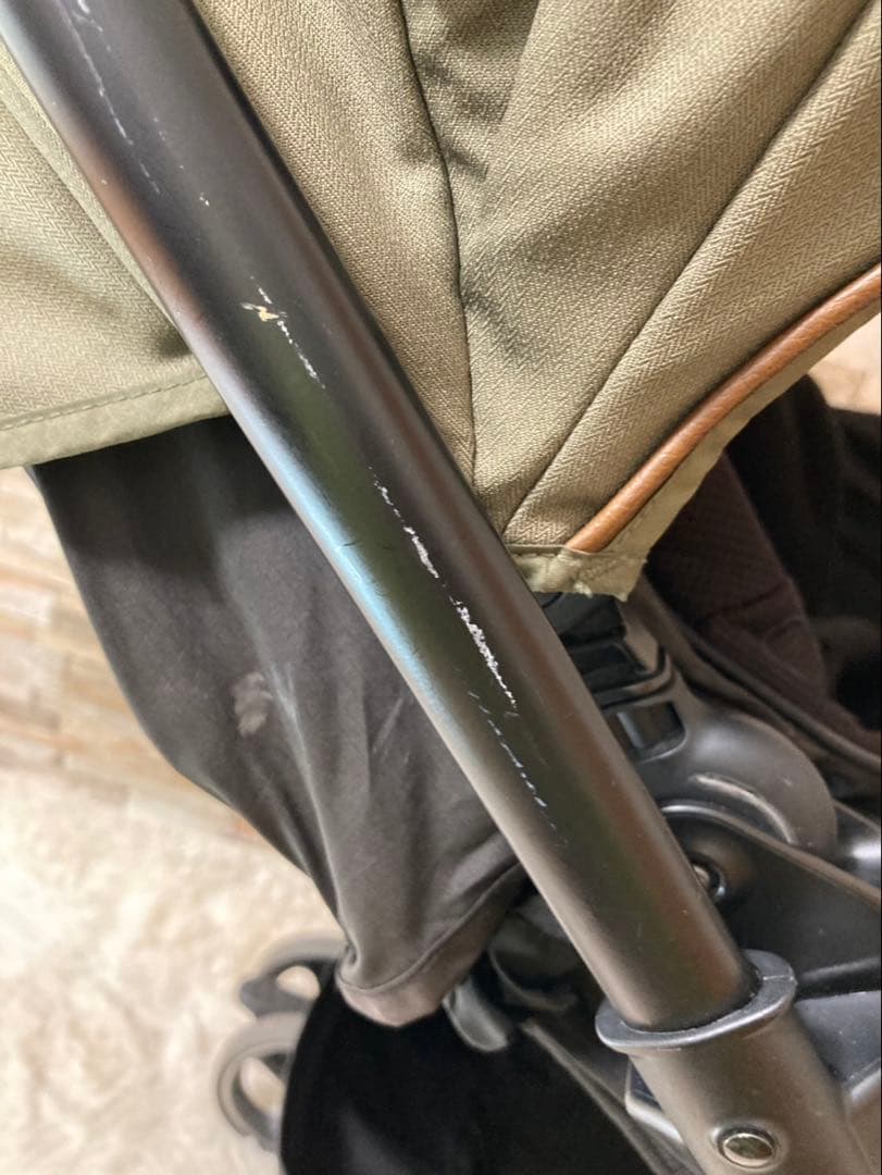 Aprica ラクーナビッテクッション　ベビーカー カーキ　レザー　アニマル