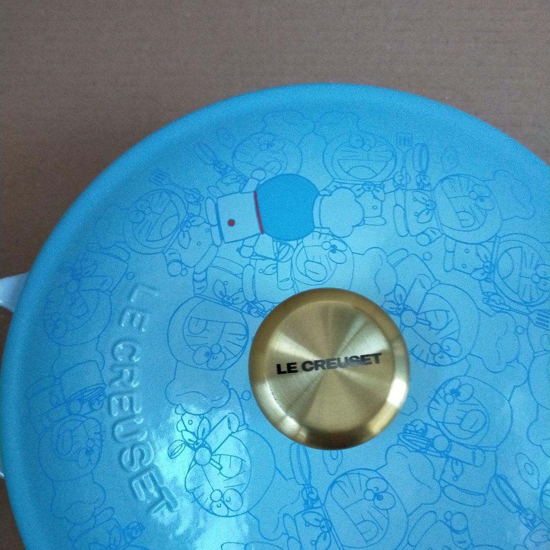 L未使用 ル・クルーゼ ドラえもん マルミット 22cm ゴールドツマミ