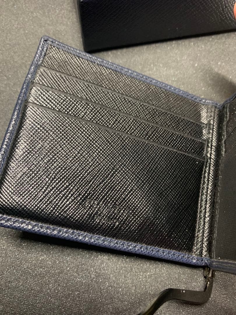 PRADA ネイビー レザー マネークリップ