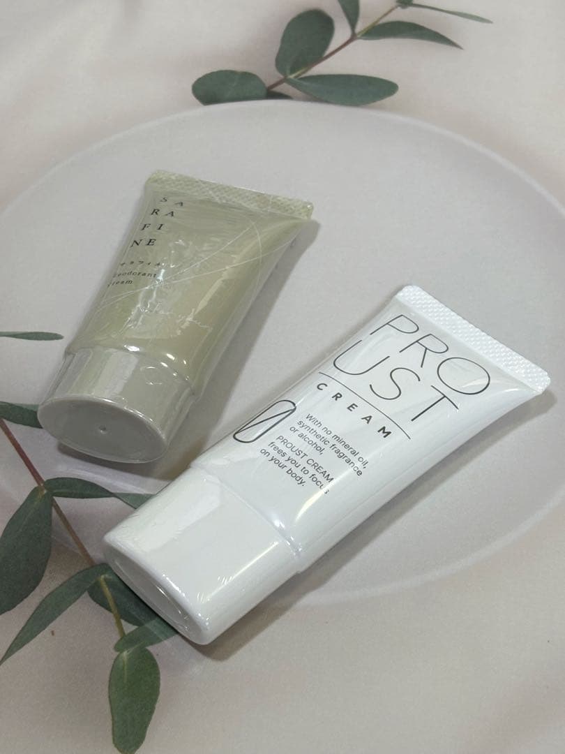 ᥫ᭡ＳＡＲＡＦＩＮＥ & ＰＲＯＵＳＴＣＲＥＡＭ 使い比べセット