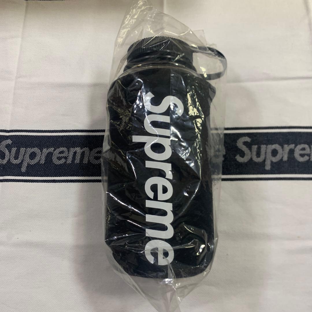 コグマさん専用 新品未使用Supreme Nalgene320zライト