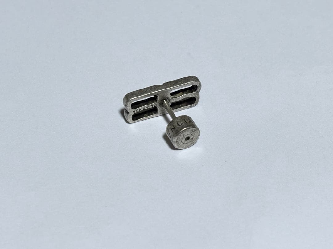 BALENCIAGA バレンシアガ BB シルバー ピアス 片耳