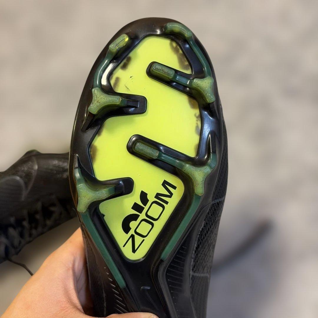 Nike Zoom ブラック サッカーシューズ