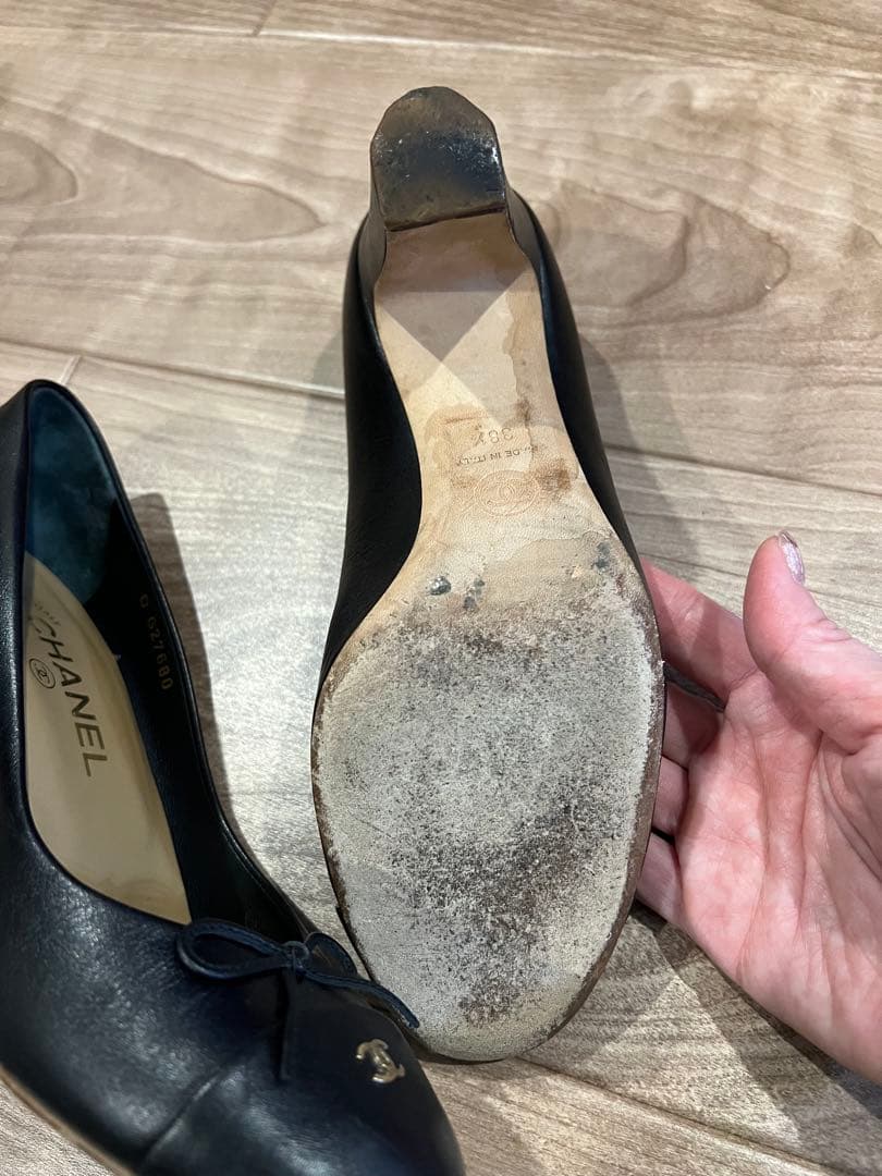 CHANEL ブラックパンプス リボン付き