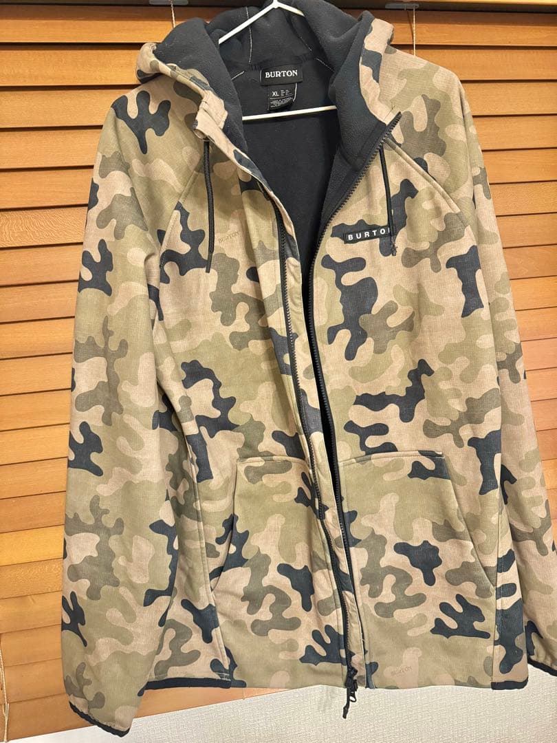 BURTONスノーボード　撥水パーカー