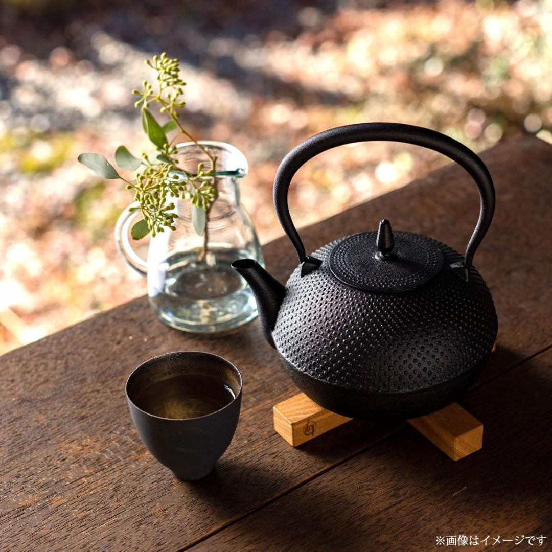 新品未使用　南部鉄器 「南部鉄瓶　梔子（くちなし）」小 1.2L |IH対応