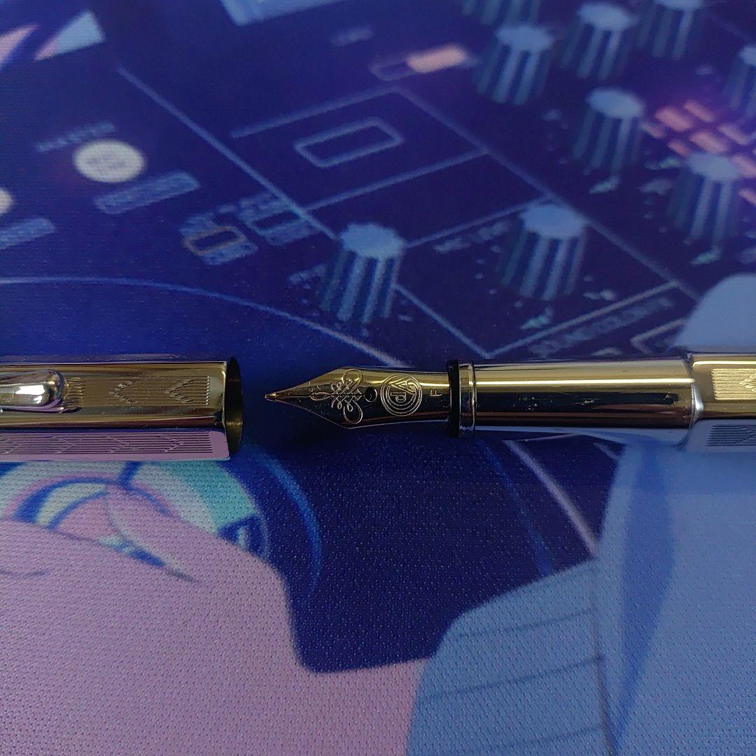 カランダッシュ　旧ロゴ　シェブロン　万年筆