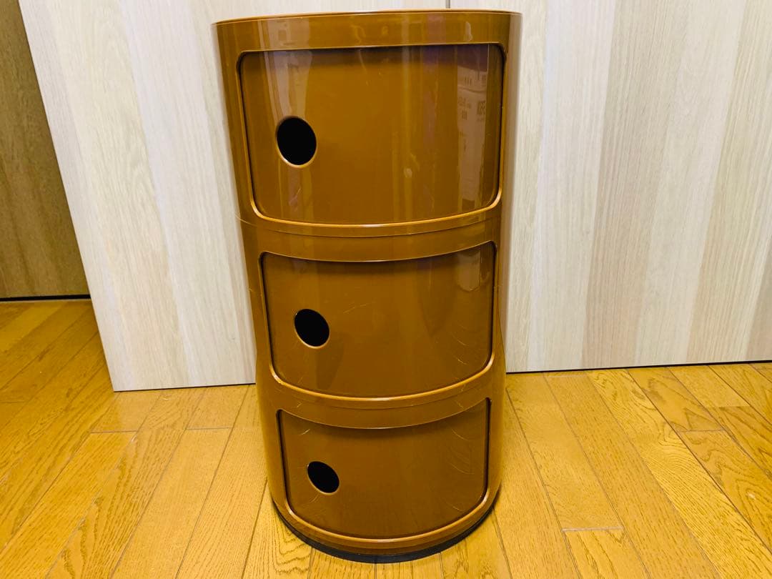 カルテルKartell コンポニビリ　3段キャビネット　イタリア製　茶色