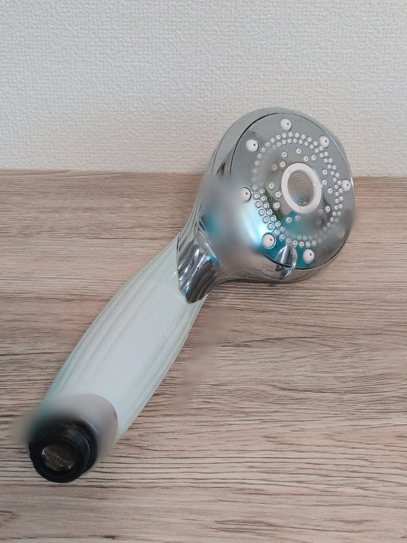 リファ ファインバブルピュア シャワーヘッド ホワイト 箱付き