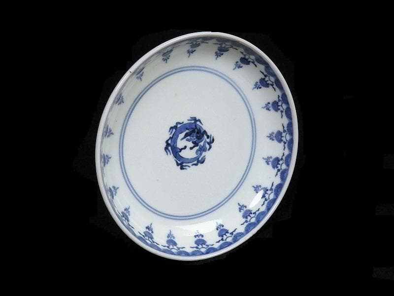 古伊万里　染付　型刷り印判　団龍紋に瓔珞紋の図　４寸半皿　D648AS-CBd