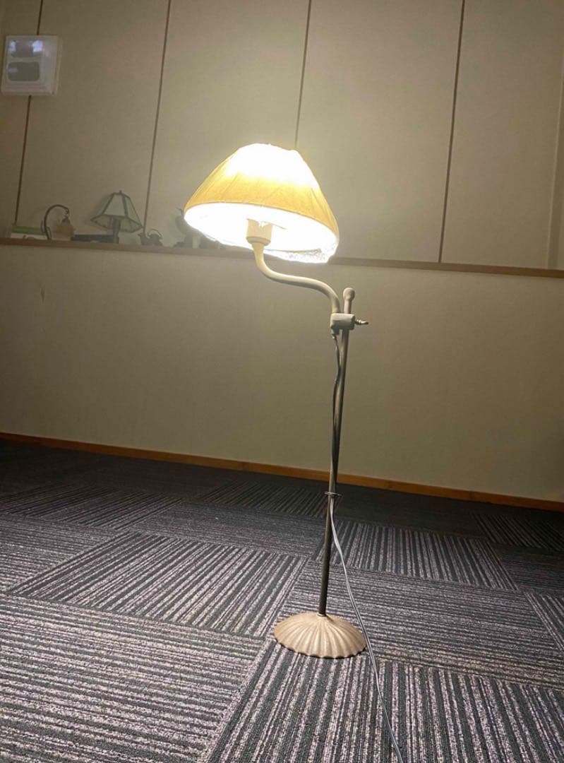 フロアスタンド 円形シェード　昭和レトロ アンティーク スタンド ライト