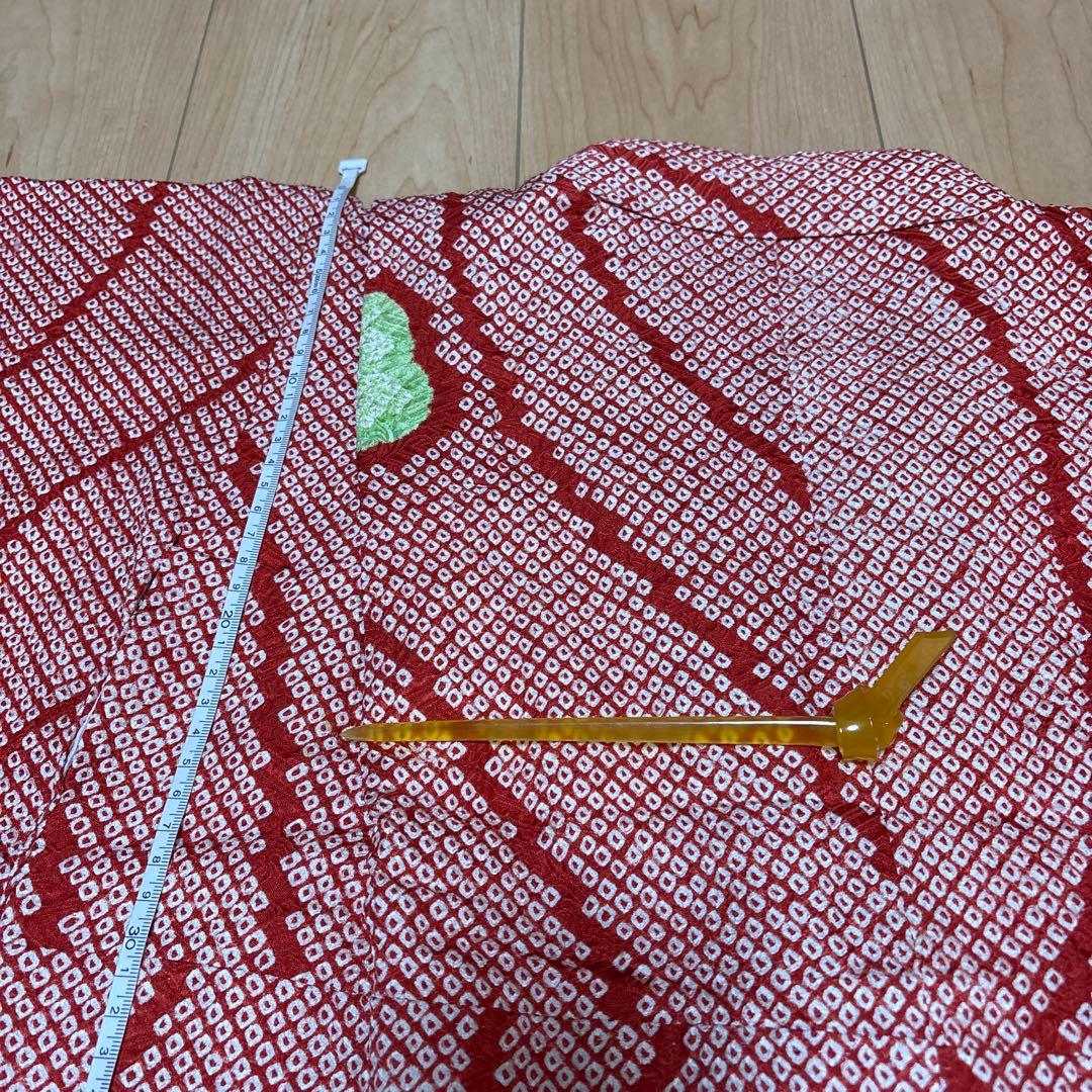 111 総絞り　正絹　赤　疋田　鹿の子　着物+長襦袢　7歳　七五三　四つ身