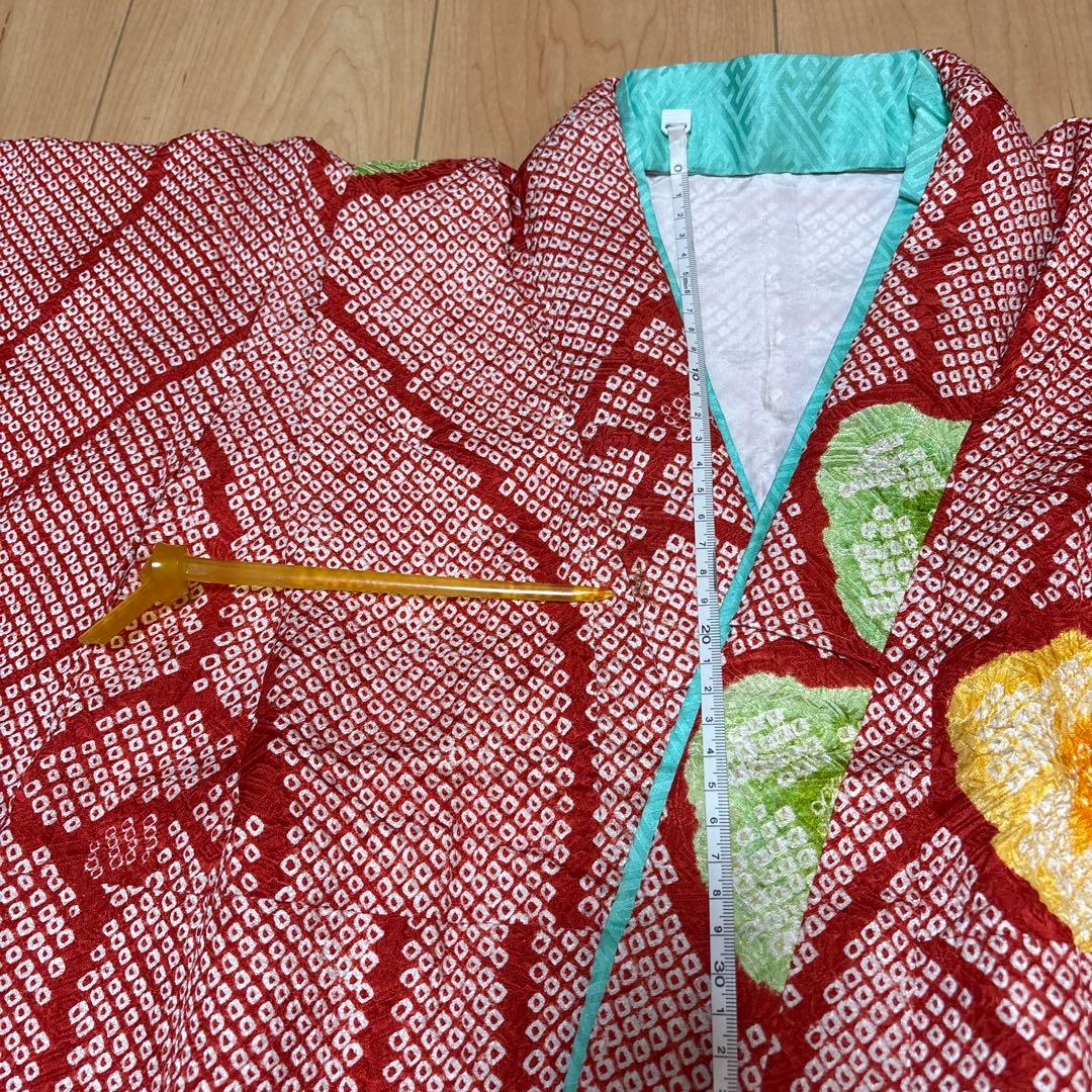 111 総絞り　正絹　赤　疋田　鹿の子　着物+長襦袢　7歳　七五三　四つ身