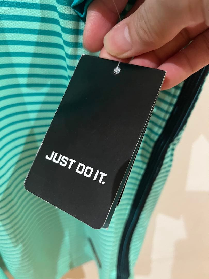 サッカー　NIKE バルセロナ ネイマール　ユニフォーム　未使用、タグ付き