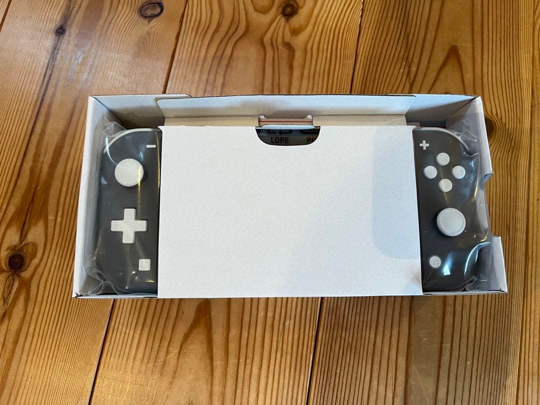 新品未使用　任天堂　スィッチ　Nintendo Switch Lite グレー