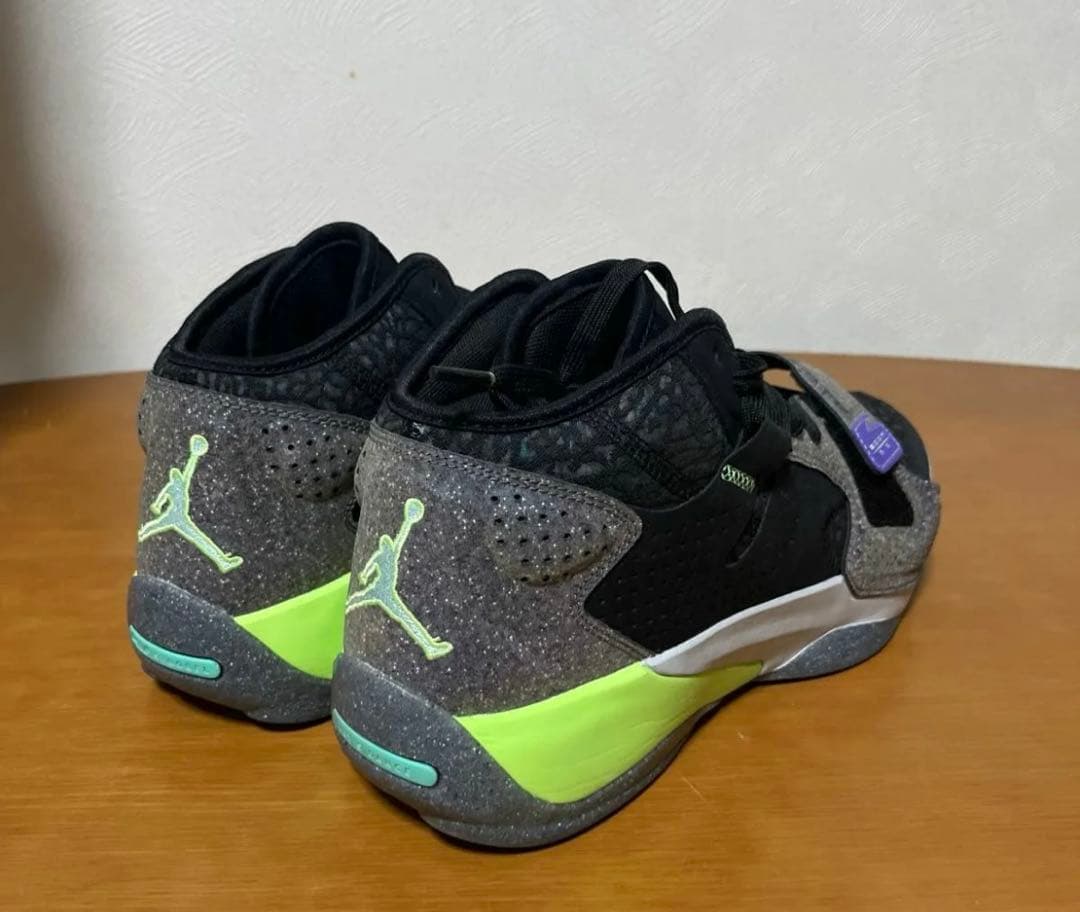 美品NIKE JORDAN ZION 2 PF DV0550-030 28.0㎝