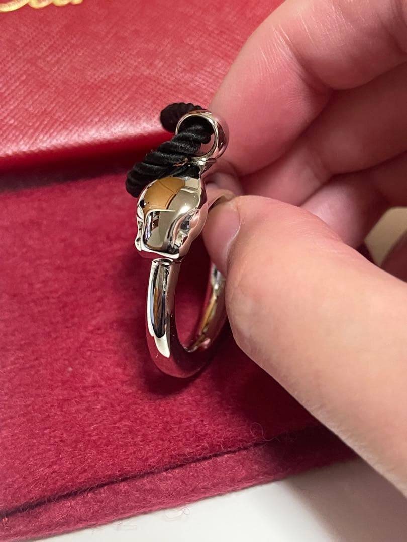 Cartier パンサー　キーリング