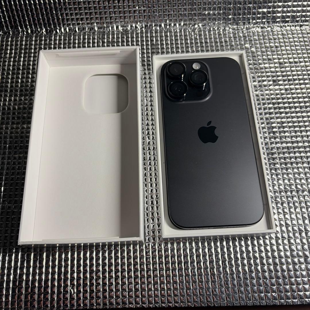 Apple iPhone 16 Pro ブラックチタニウム 128GB 本体