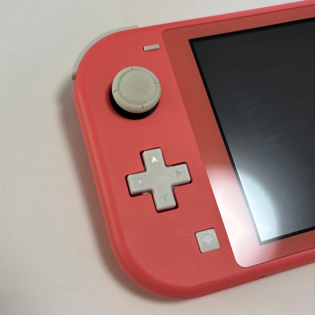 Nintendo SwitchLite　 HDH-001 コーラル　本体　ピンク