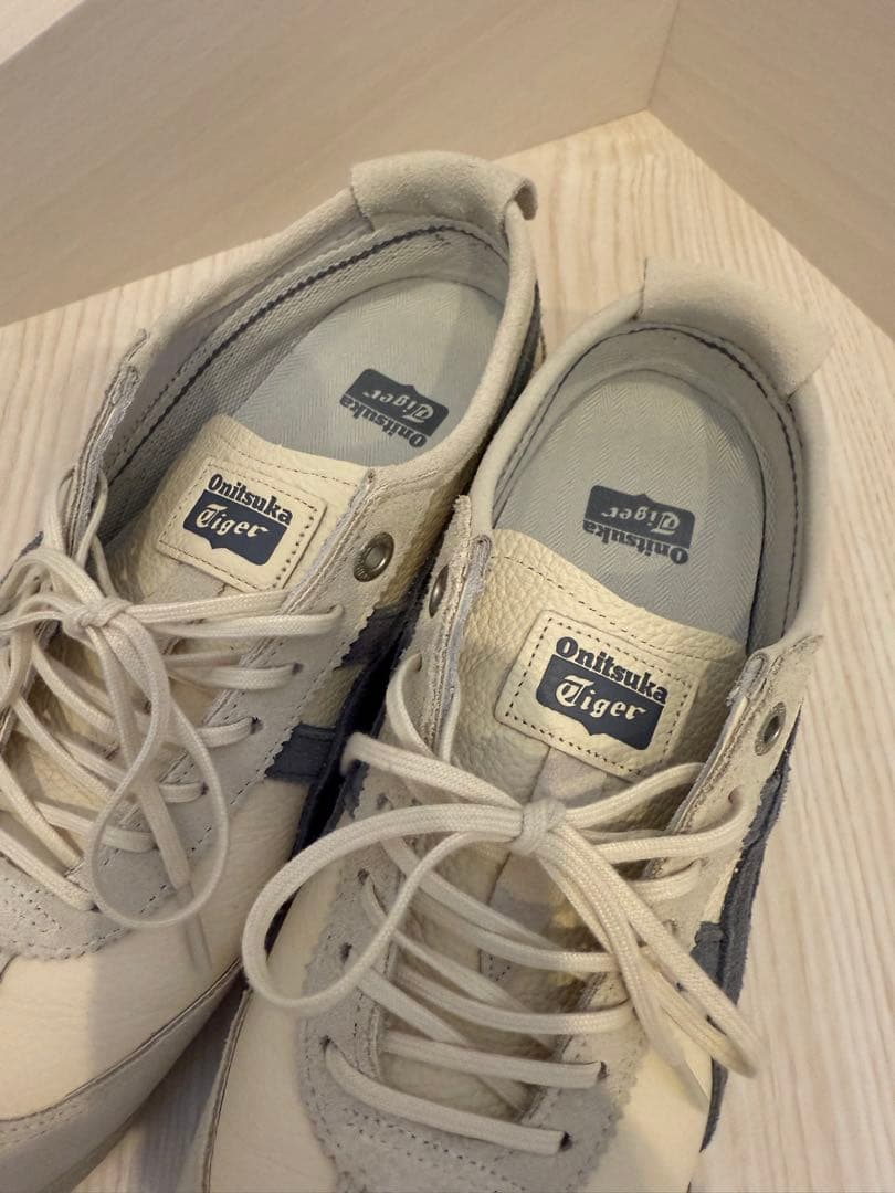 1日まで値下げ！Onitsuka Tiger GSM クリーム/グレースニーカー