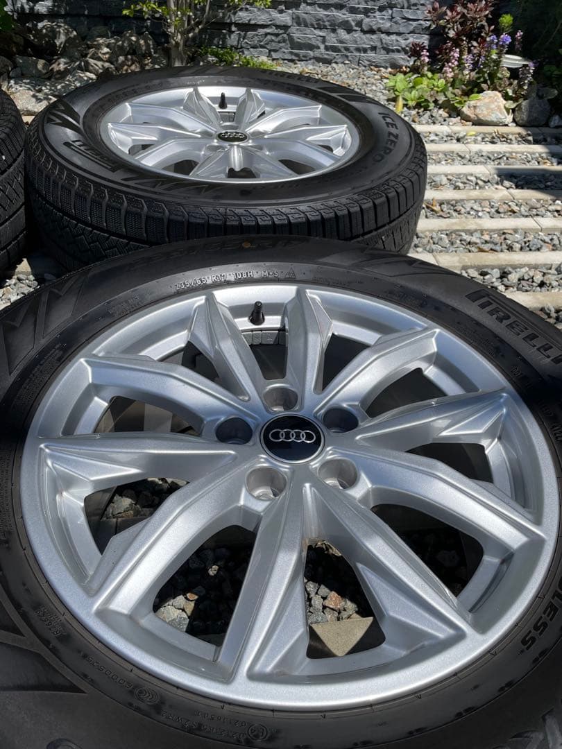 【年末SALE】 Audi Q5 17インチ スタッドレスタイヤセット