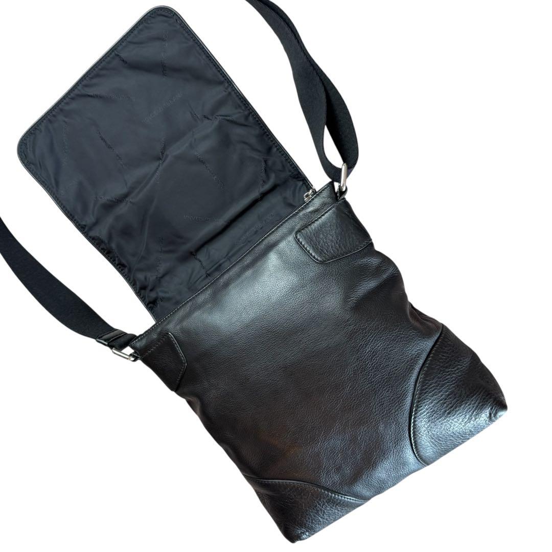 【美品】DOLCE&GABBANA　ショルダーバッグ　メッセンジャー　レザー　黒