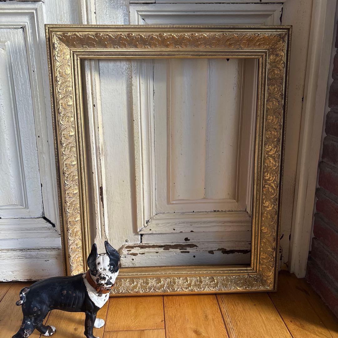 大きいフレームになります。　額縁　アンティーク