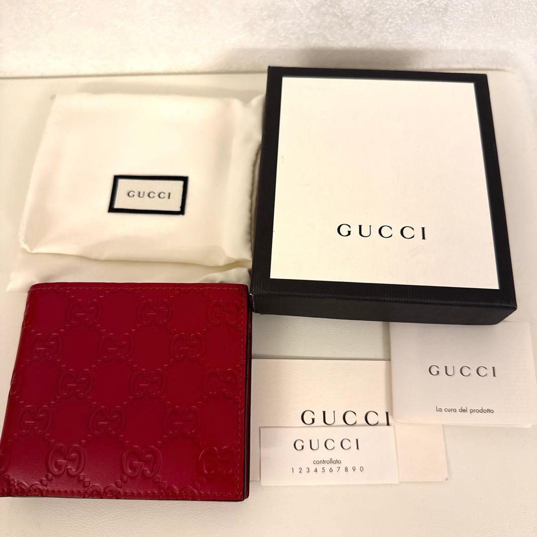GUCCI レッド 二つ折り財布