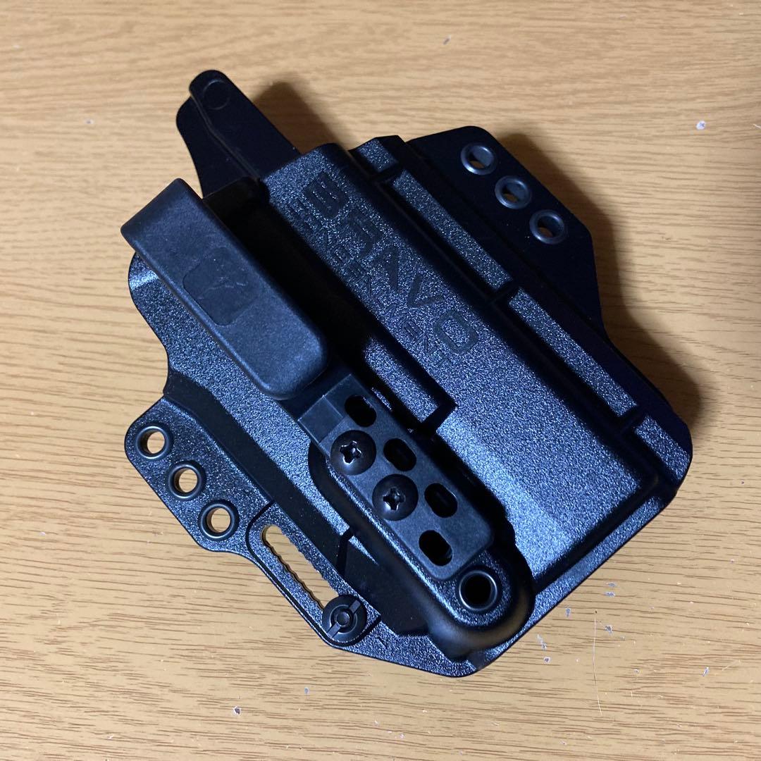 個人装備 Bravo Concealment IWB GLOCK w/ X300