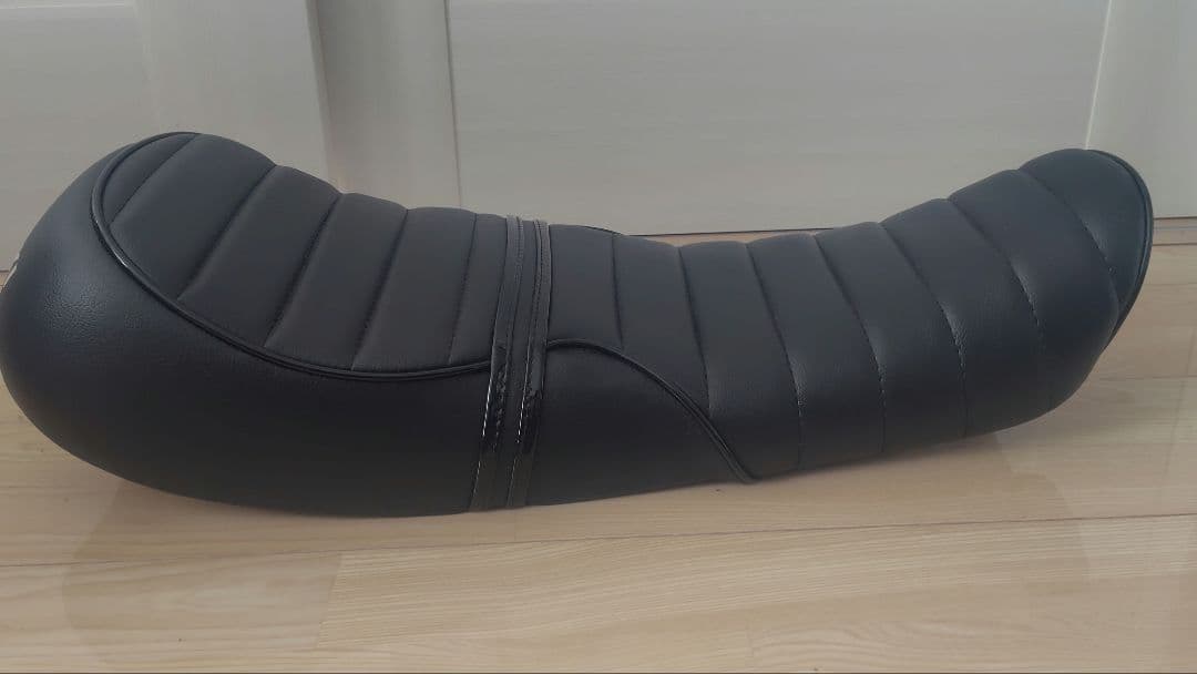 カワサキ　250TR シート