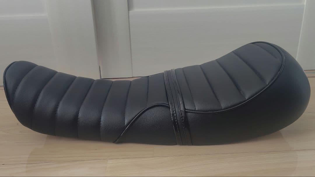 カワサキ　250TR シート