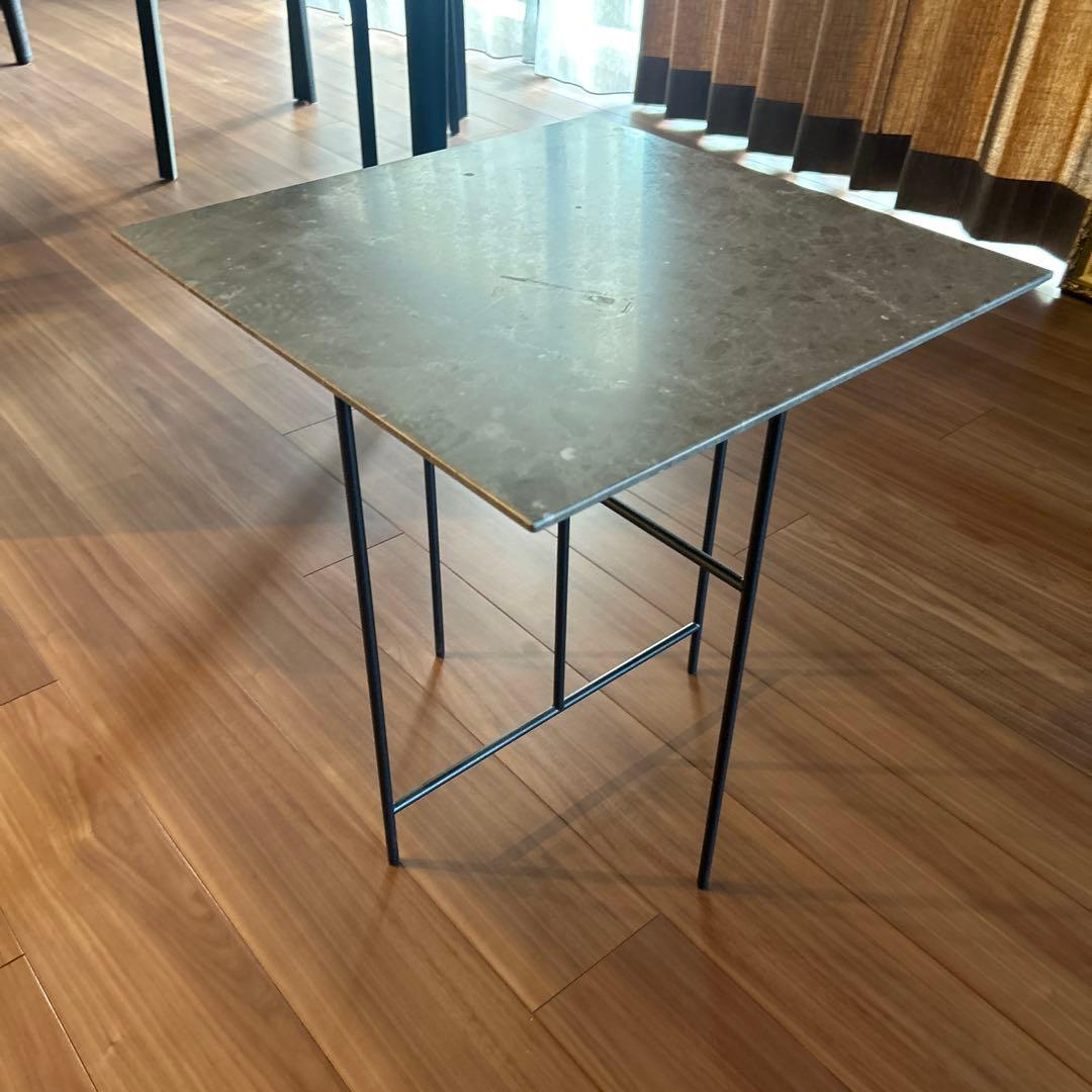 DePadova◆スモールスクエアテーブル　グレーカルニコ　SE#5