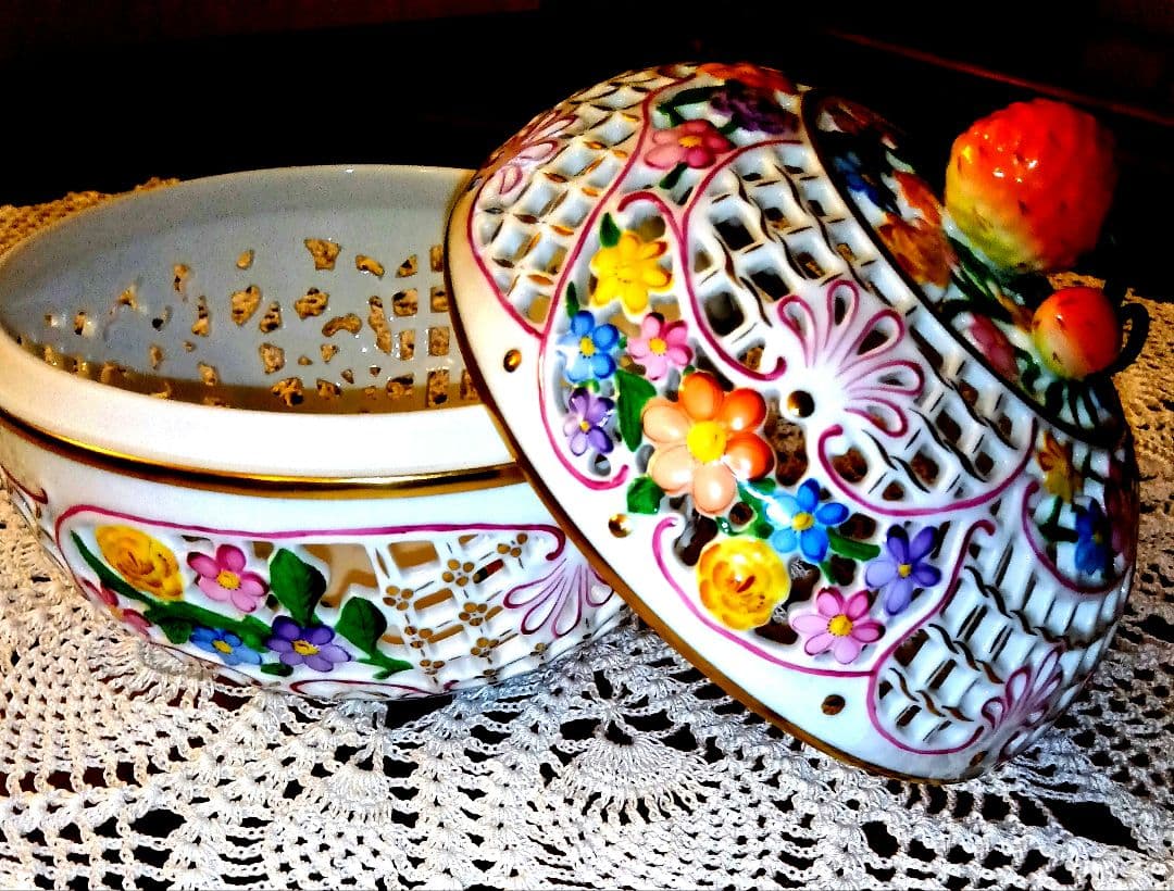 Herend花柄陶器製キャンディ菓子器