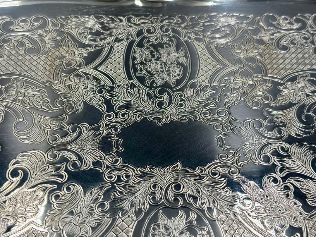 英国 　ヴィンテージ トレイ　銀メッキ　シルバープレート