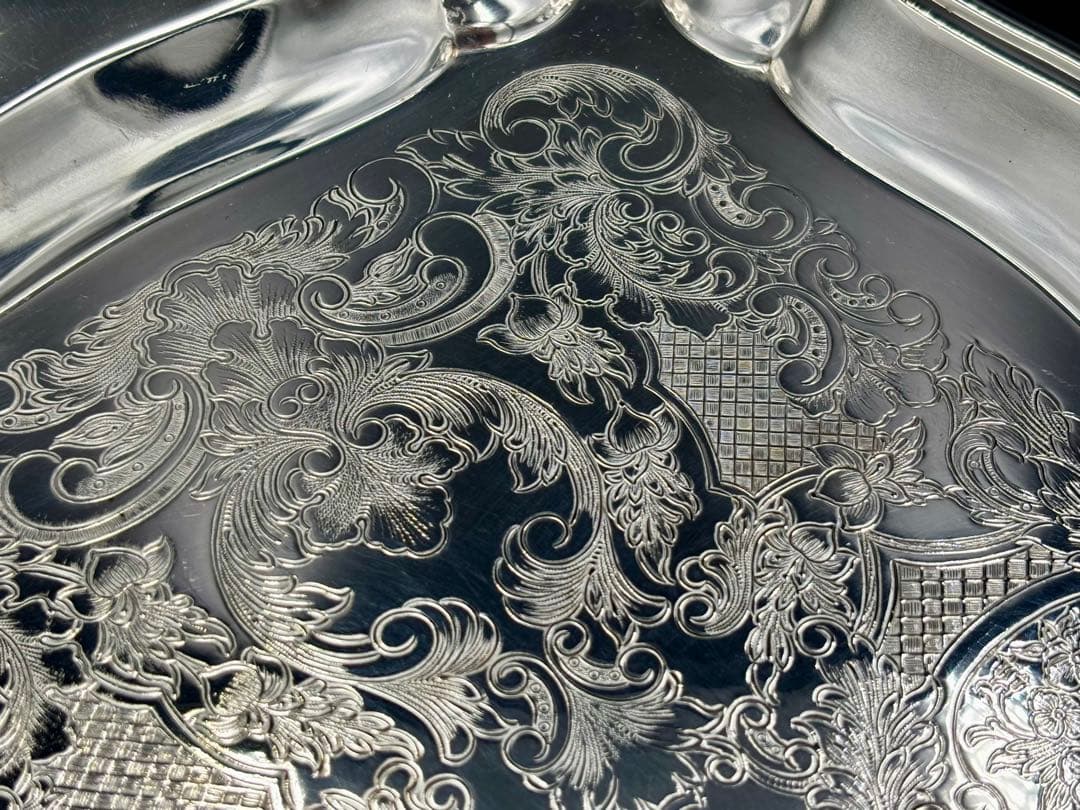 英国 　ヴィンテージ トレイ　銀メッキ　シルバープレート