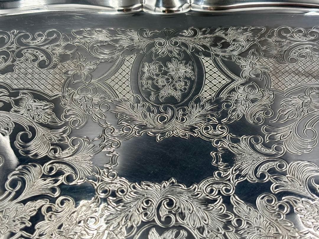 英国 　ヴィンテージ トレイ　銀メッキ　シルバープレート