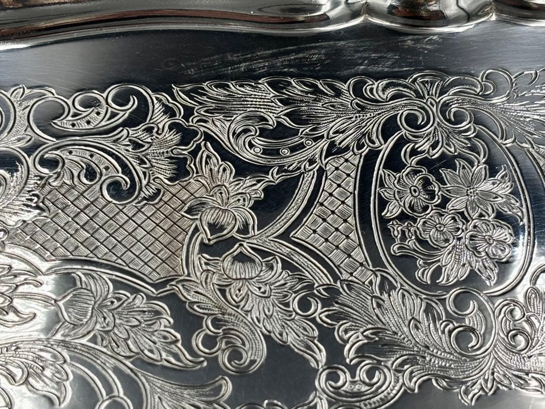 英国 　ヴィンテージ トレイ　銀メッキ　シルバープレート