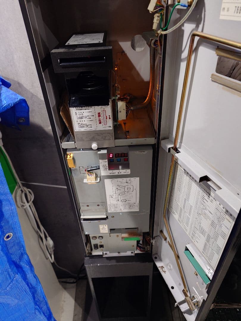 1*3様 グローリー　高額紙幣両替機　ERD-20Q　専用架台付