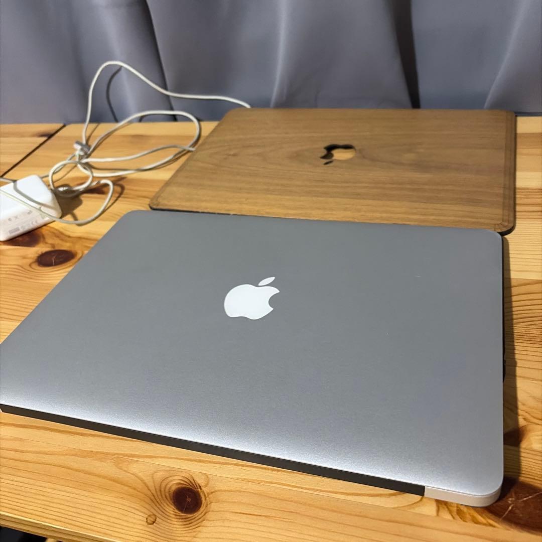 MacBook本体 MacBook Air (13-inch, Early 2014)