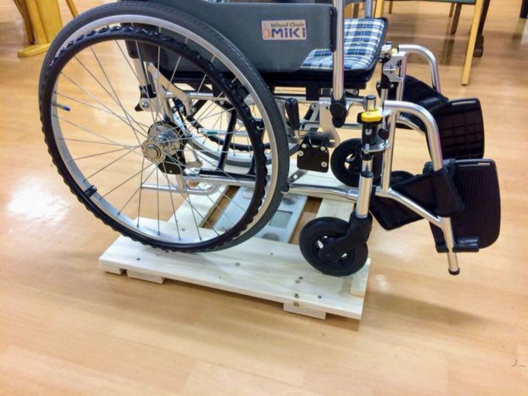 介護、グループホーム必見 車椅子用体重計セット　 送料無料